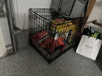Dog Crate 🐶 And Supplies Like New