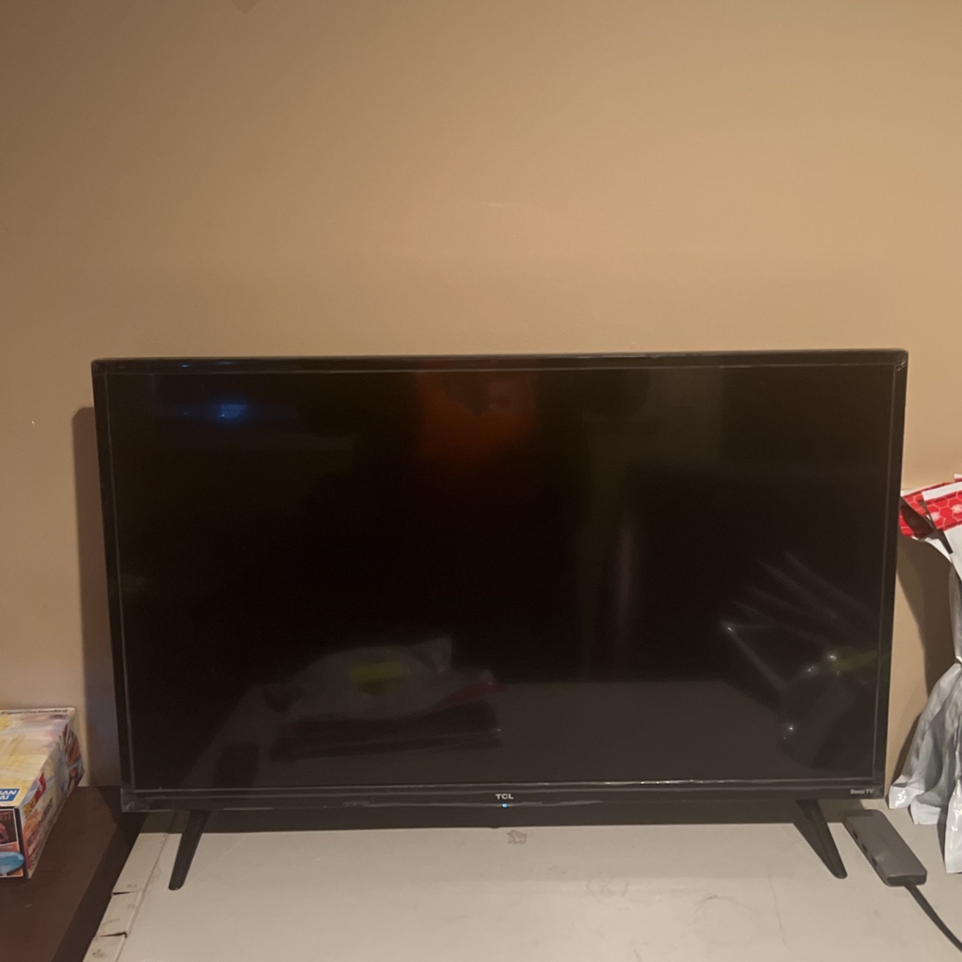 32 In TCL Smart Tv