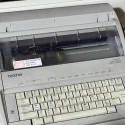 Brother GX-6750 Electronic Typewriter