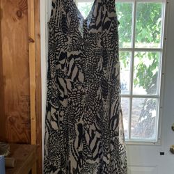 Woman’s  Bella Blue Sleeveless Dress Size 20 W