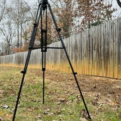 Coman FF16LS Heavy-Duty Aluminum Video Tripod w/ Fluid Head — 73”, Like New (Used Once) 