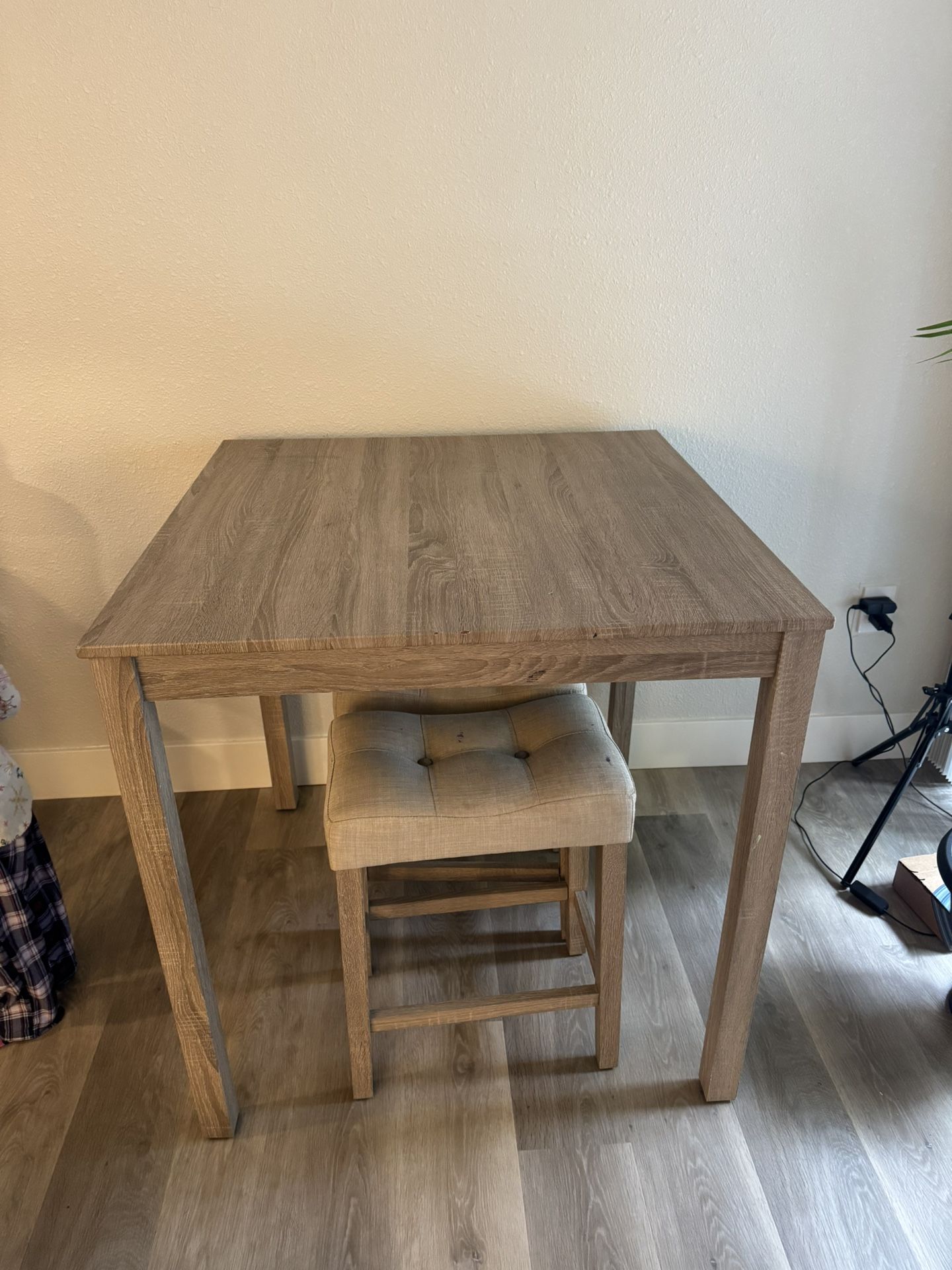 Small High Rise Dining “set”