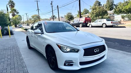 2015 Infiniti Q50