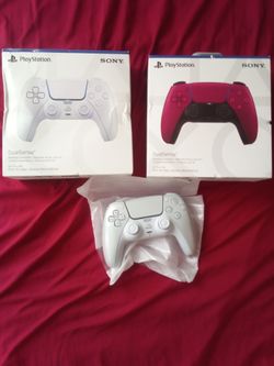 PS5 Dual Sense Controllers
