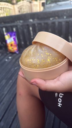 Gold glitter dumpling