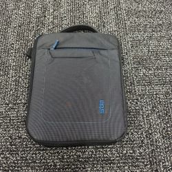 STM Messenger Crossbody Adj Strap Water-Resistant Laptop 10.5” X 8.5” Canvas Bag