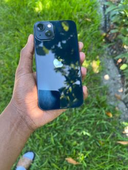 UNLOCKED IPHONE 13 / READY TO USE