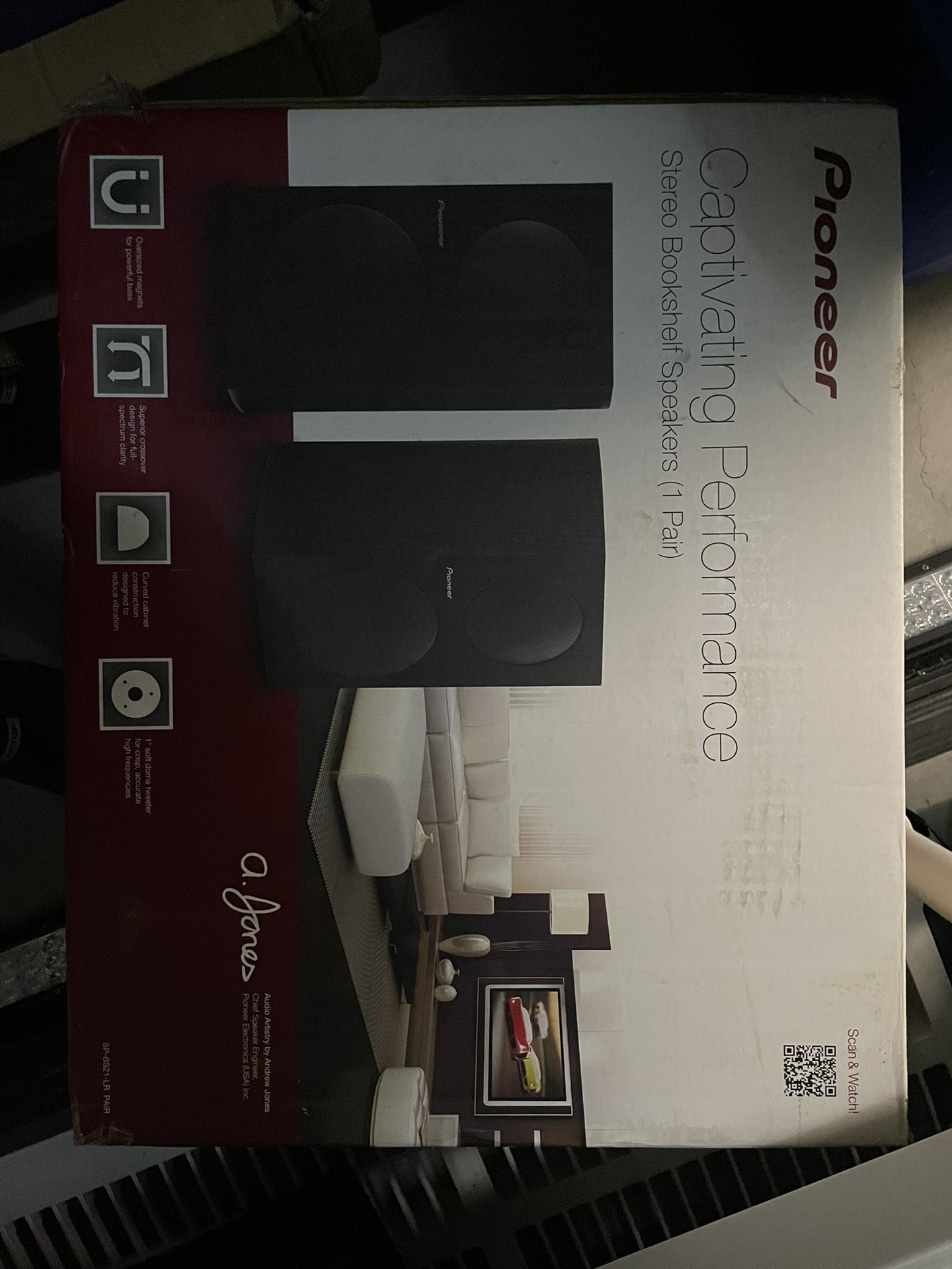 Pioneer Bookshelf Speakers