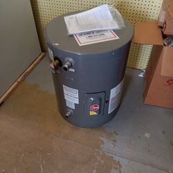 30 Gallons  Rheem  Electric Water Heater 