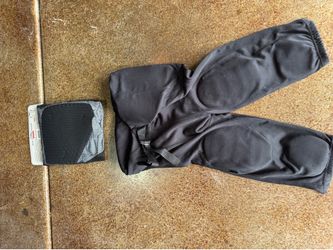 Padded football girdle pants and padded shirt sets (yth to adult in Peoria)