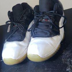 Jordan 11 Retro Low Reverse Concord