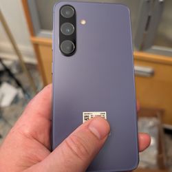 Purple Att/cricket Samsung Galaxy S24 128g 