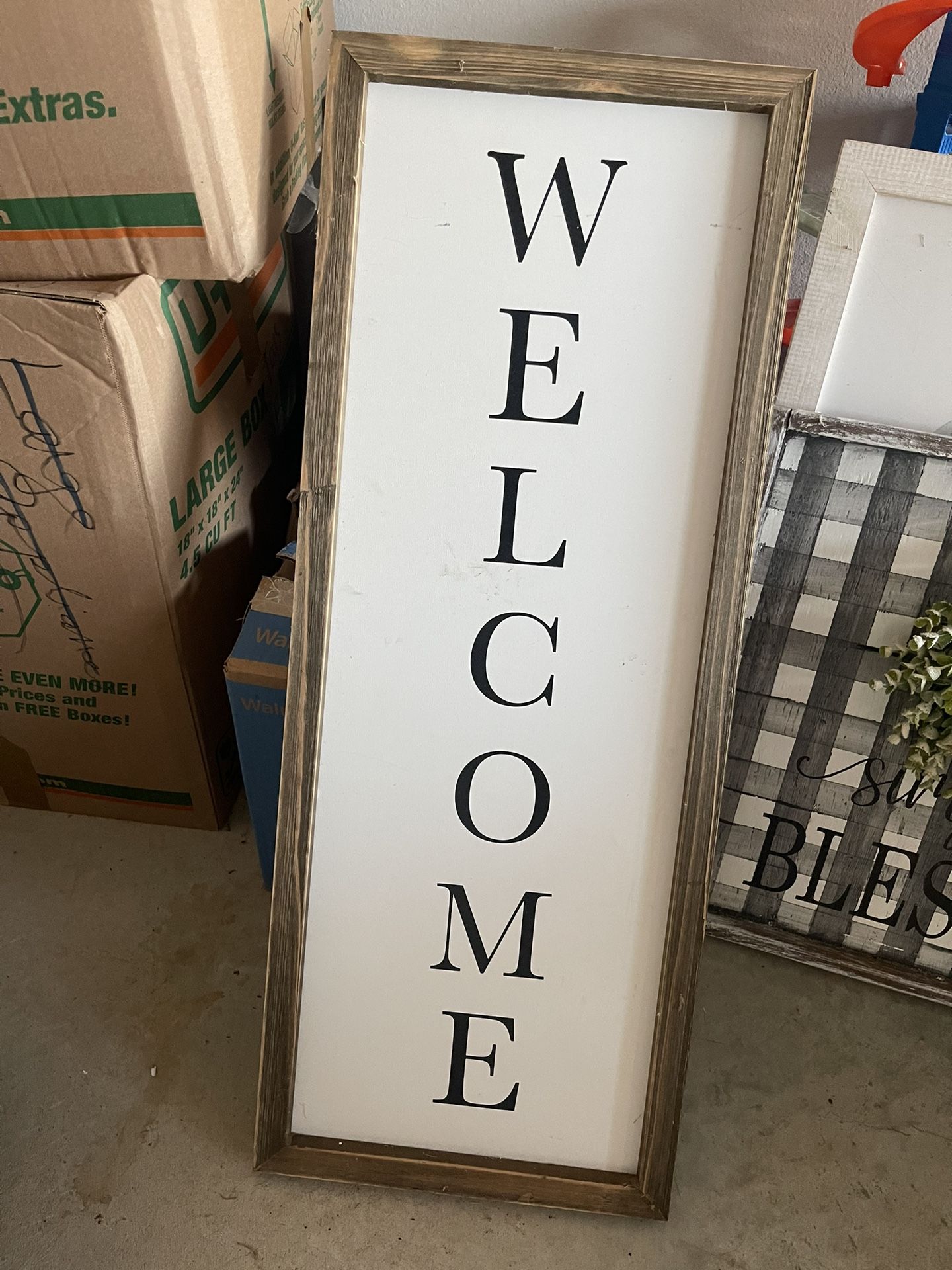 Welcome sign