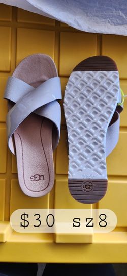 UGG Sandels