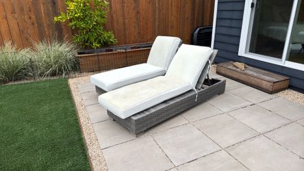 Restoration Hardware Lounger Free