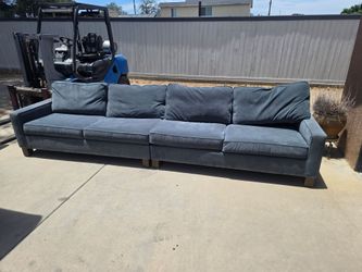 Couch set