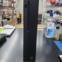 Xbox One X 