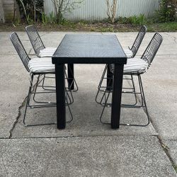 High top Patio Table And Chairs