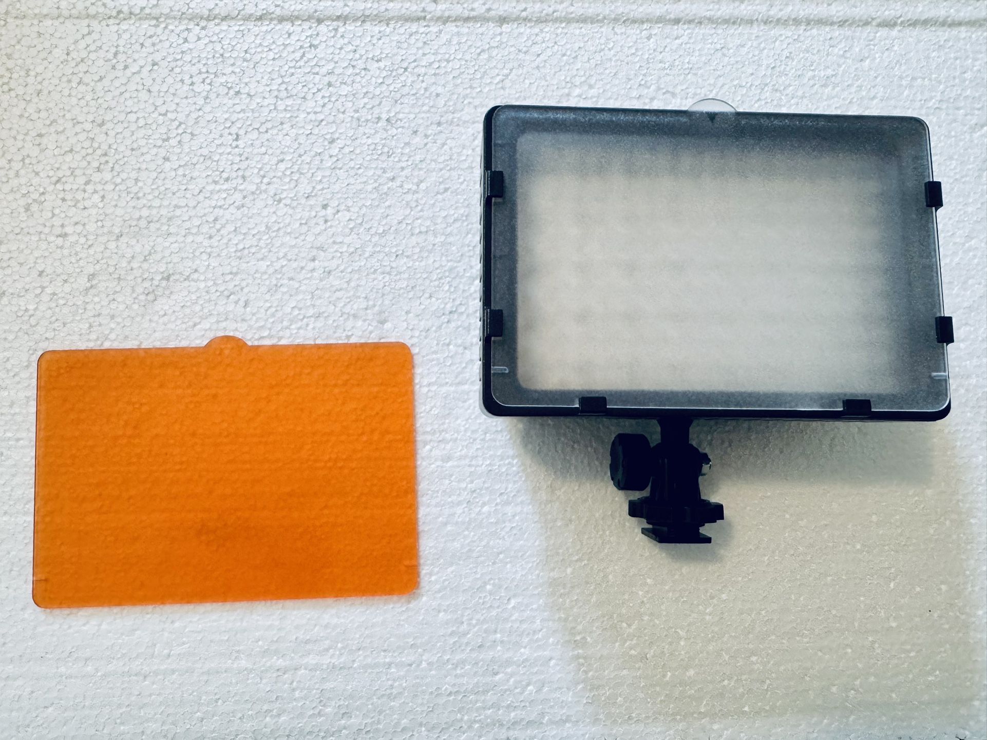LED mountable camera light
