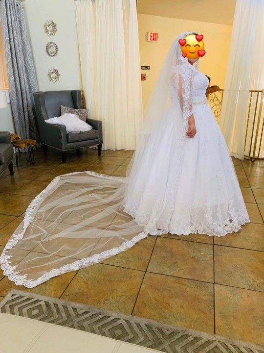 Wedding dress (vestido de novia) casi nuevo