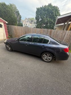2011 Infiniti G25