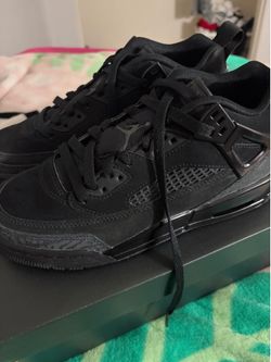 Jordan spizikes black size 6 1/2 (read description pls!)