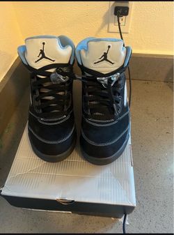 Air Jordan 5 Black University Blue