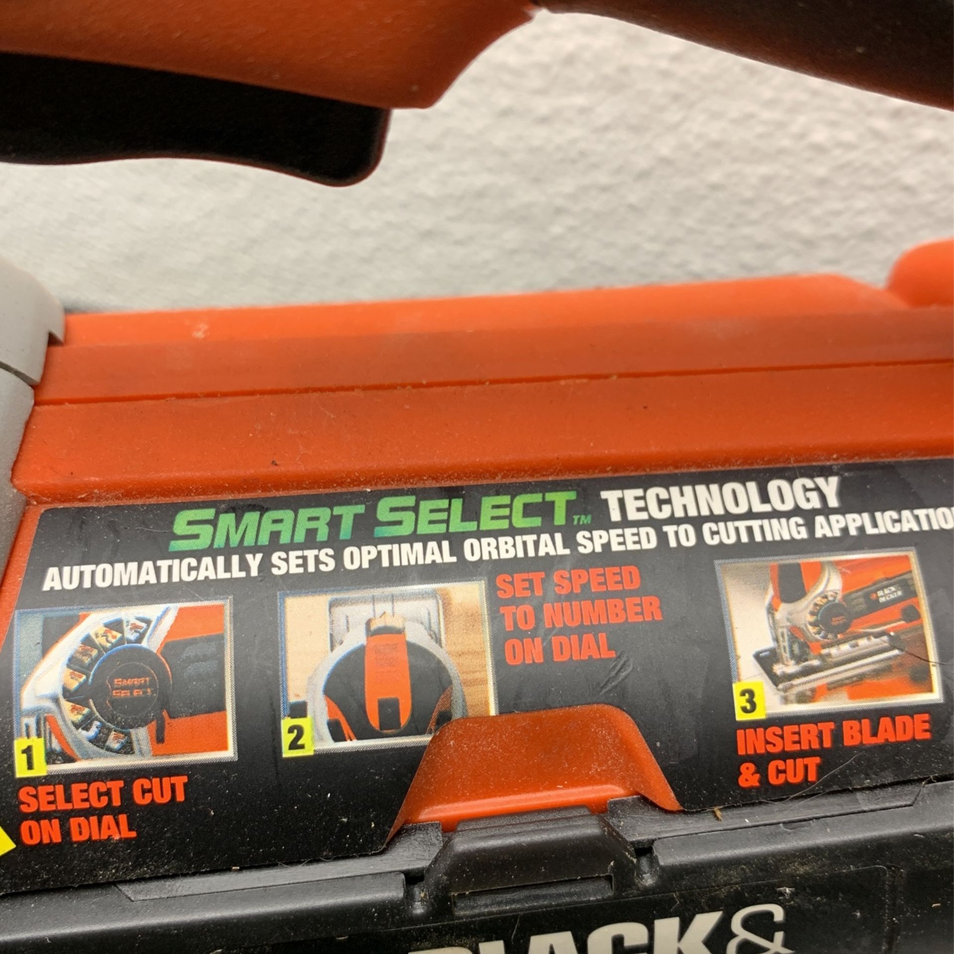 Black and Decker JS660 Corded Jigsaw for Sale in Snellville, GA OfferUp