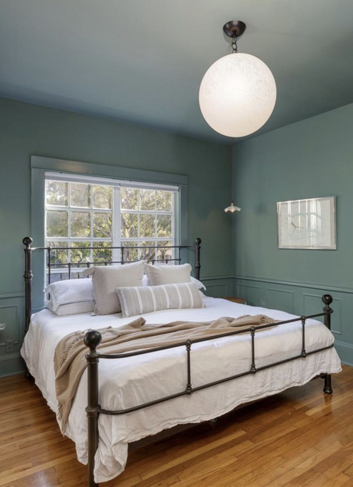 Pottery Barn King Metal Bed for Sale in Miami, FL OfferUp