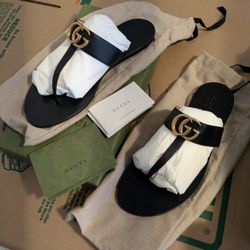 Gucci - Women's Marmont Thong Sandals