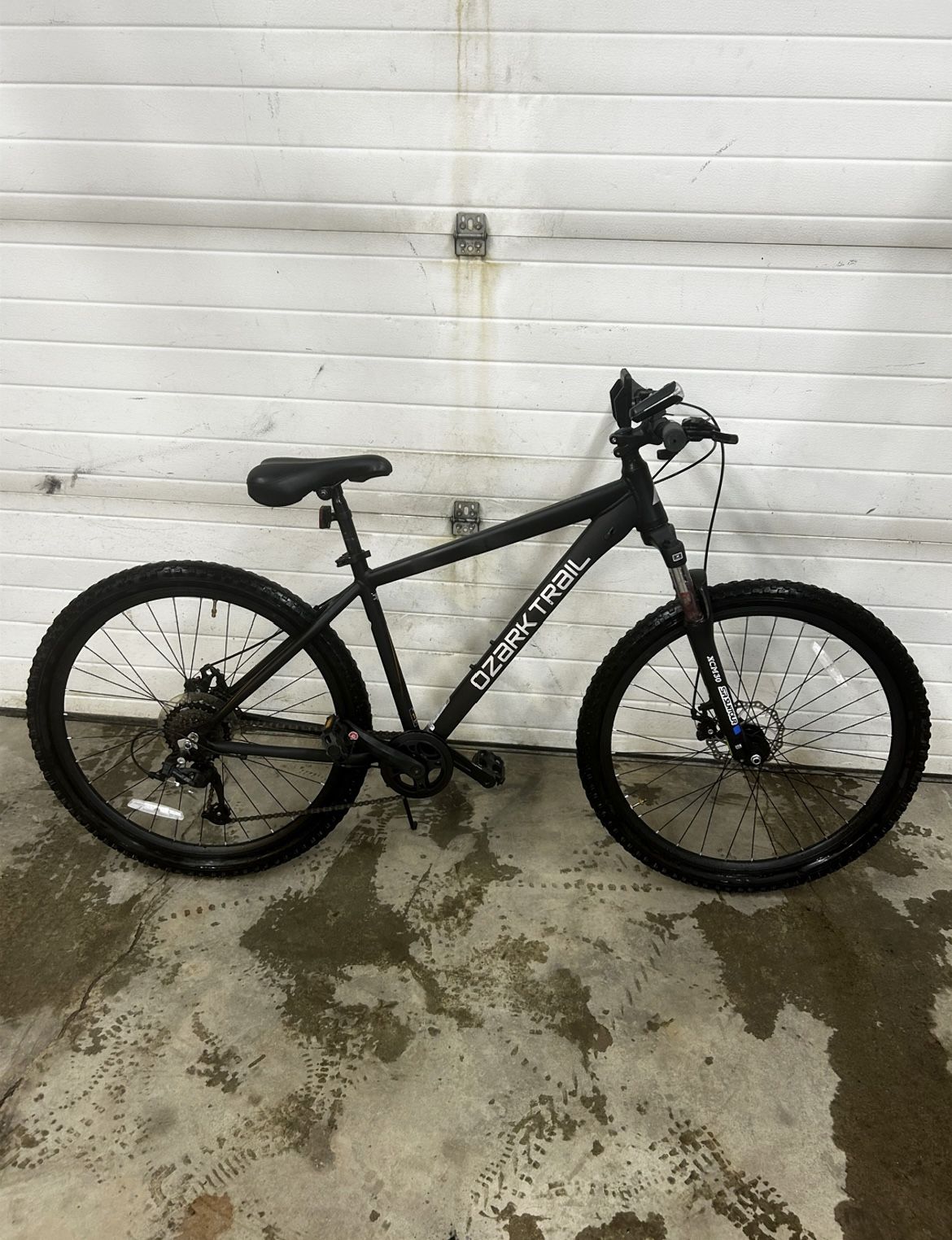 Ozark Trail Vibe Mountain Bike