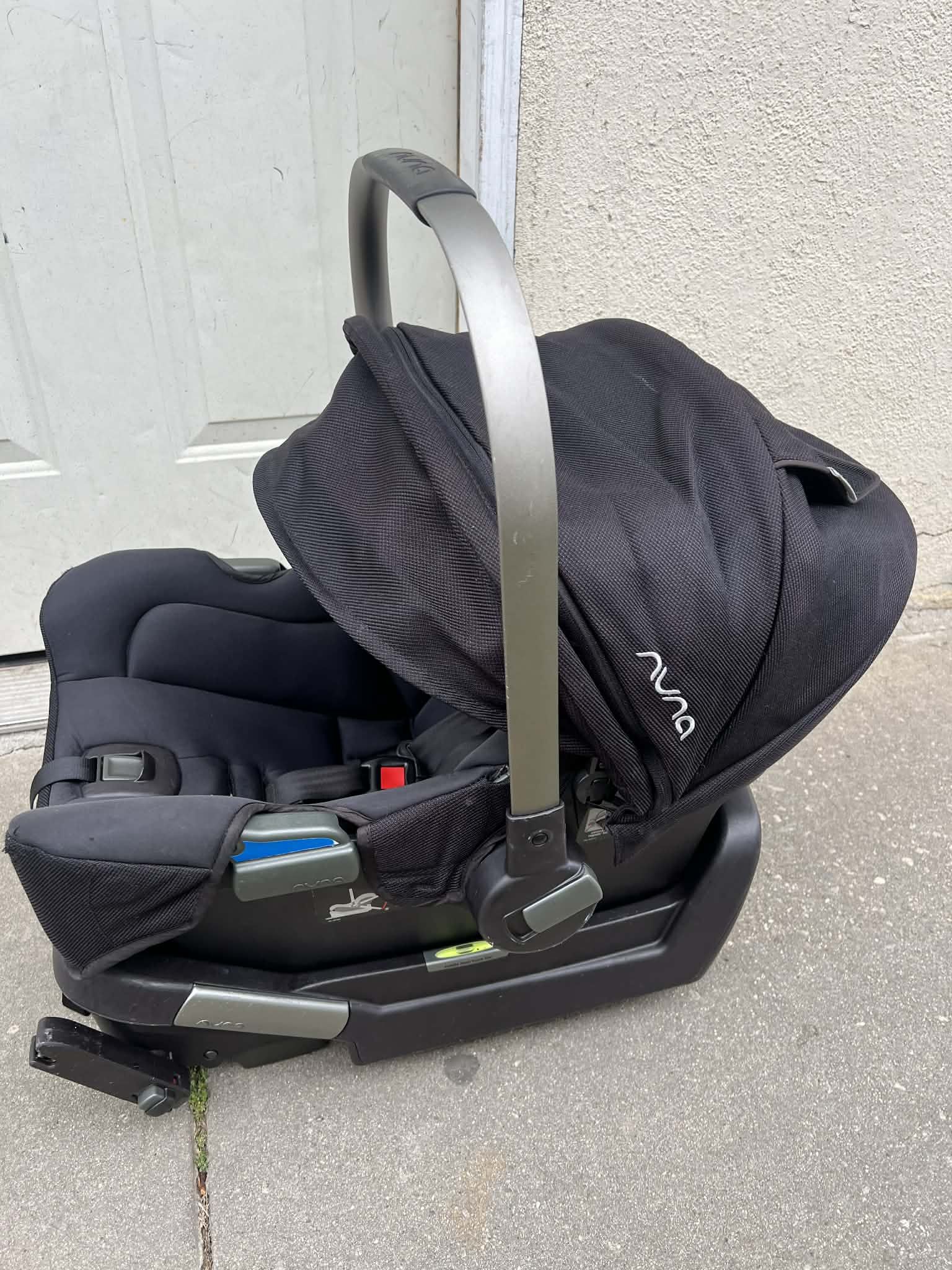 Nuna Infant Car Seat 