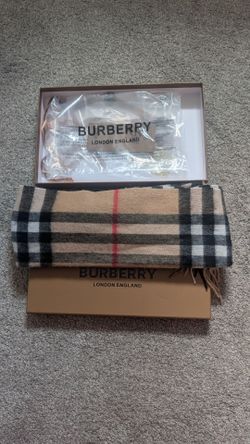 Burberry Classic Check Scarf with Box