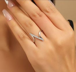 Pretty Unique Bar Shaped Silver Tone Adjustable Ring