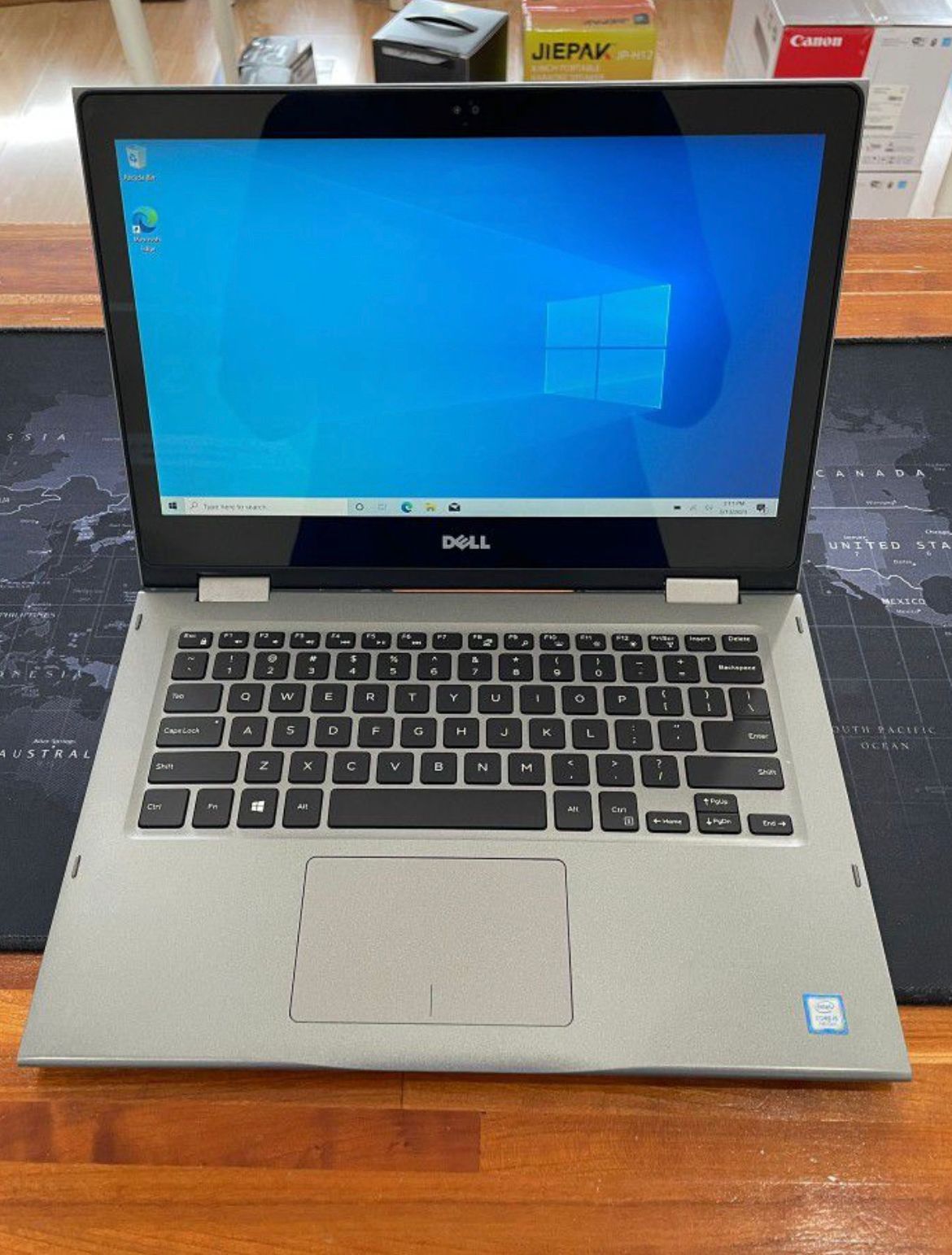 Dell Inspiron 5378 13” i5-7200u 8GB//1TB Windows 10 TouchScreen!!!