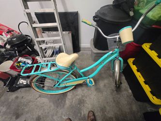 Huffy beach cruiser
