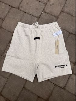 FEAR OF GOD Essentials shorts size Medium