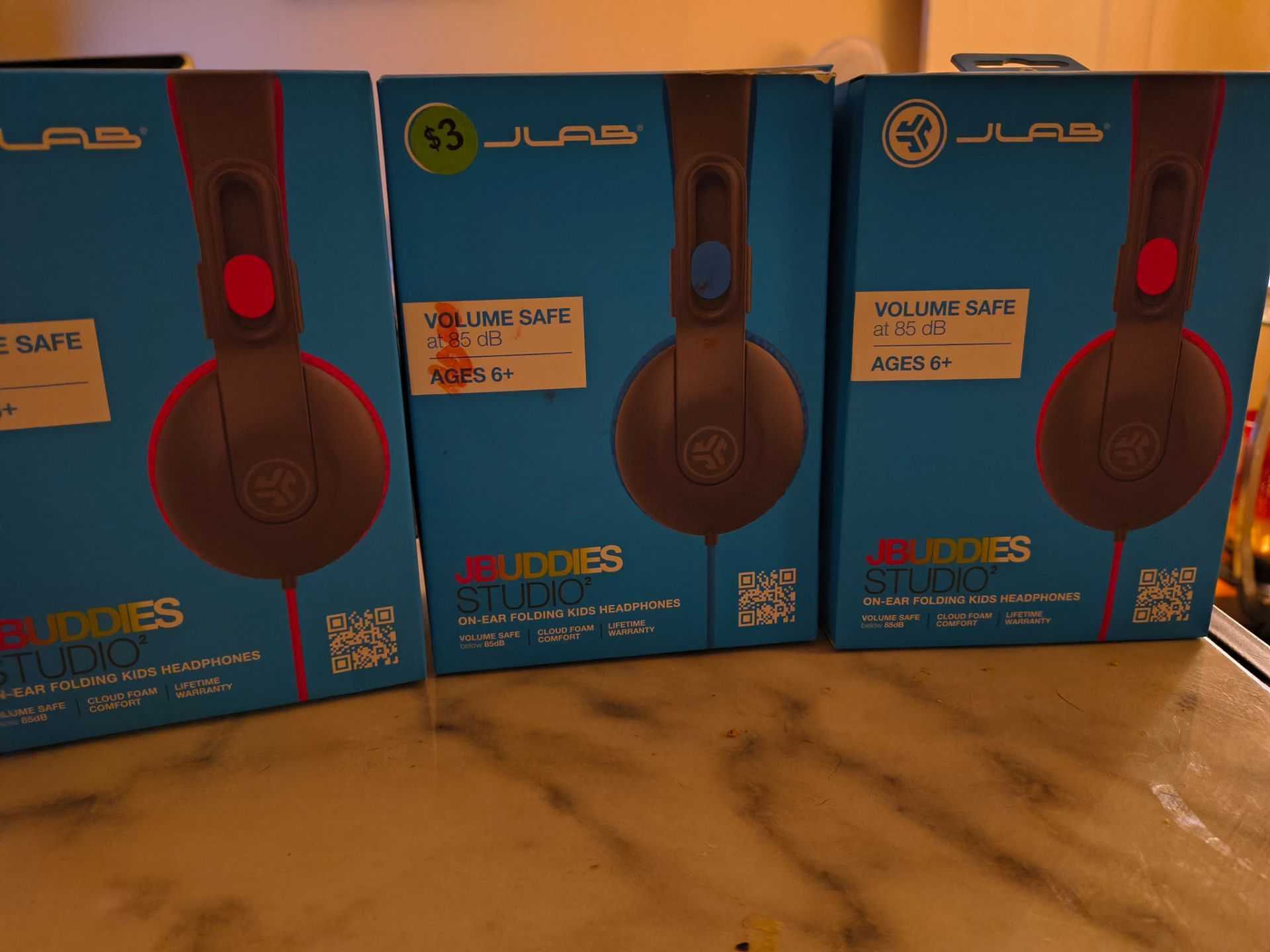 Head phones