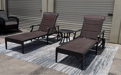 Sunbrella Sling Outdoor Chaise Lounge