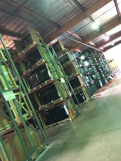 Need a new windshield ? Call the shop