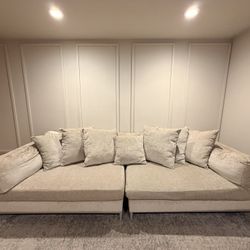 Huge couch 