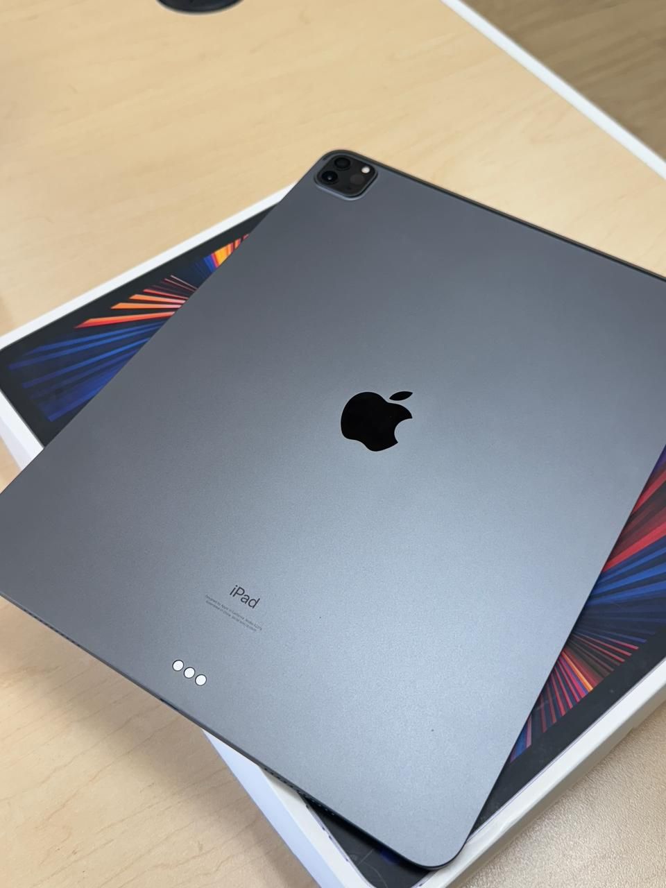 iPad 12.9" Pro 4th Gen 1 TB Storage Cellular