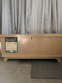 Mid Century CAVALIER Cedar Blonde Hope Chest