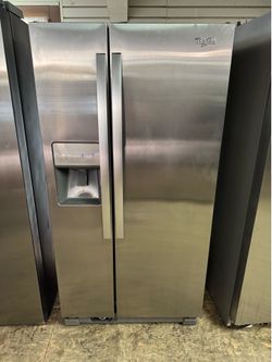 Refrigerator- Ice Dispenser & Water Dispenser