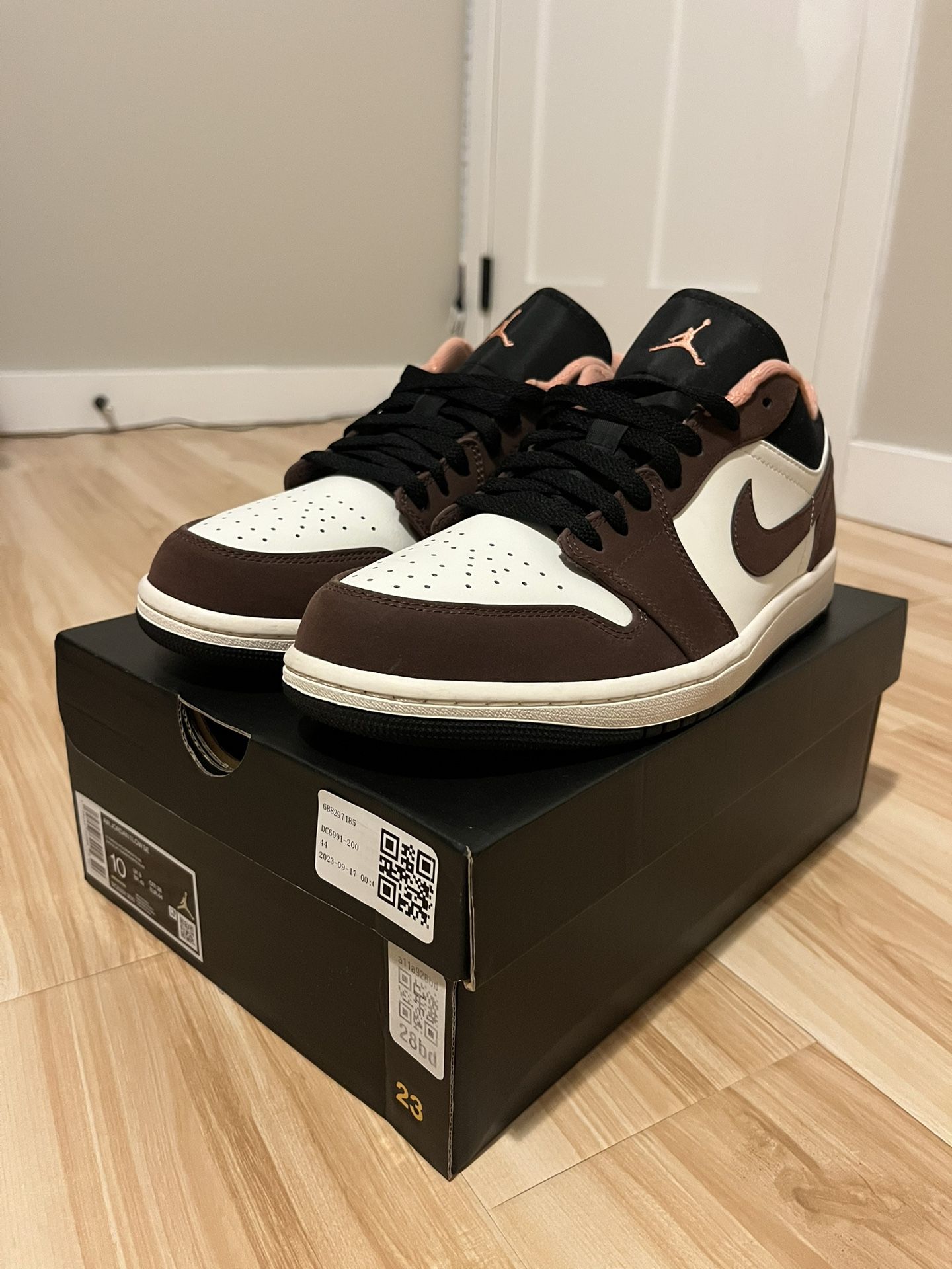 Air Jordan 1 Low ‘Mocha’