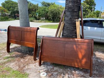 Queen Cherry Sleigh Bed Frame – Good Condition