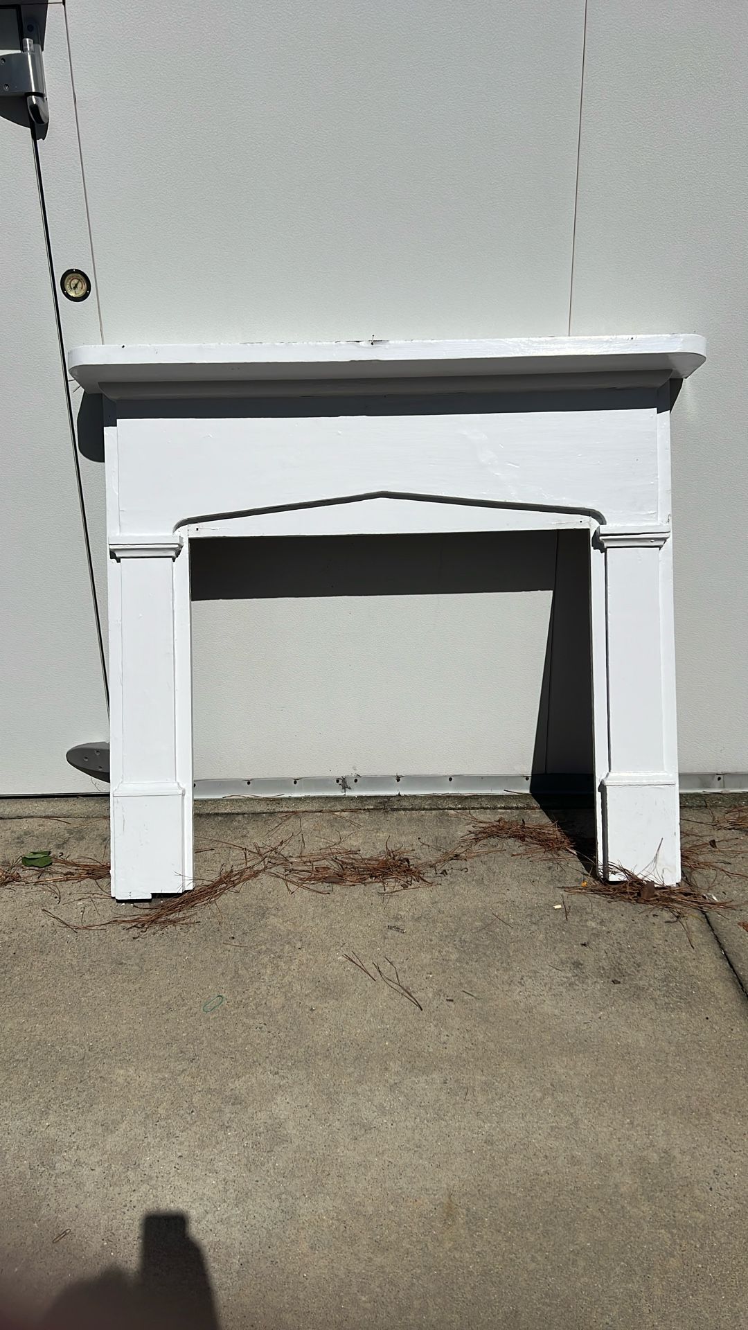 Fireplace mantle