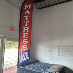  “Factory Direct Mattresses – SAVE 50–80%!”