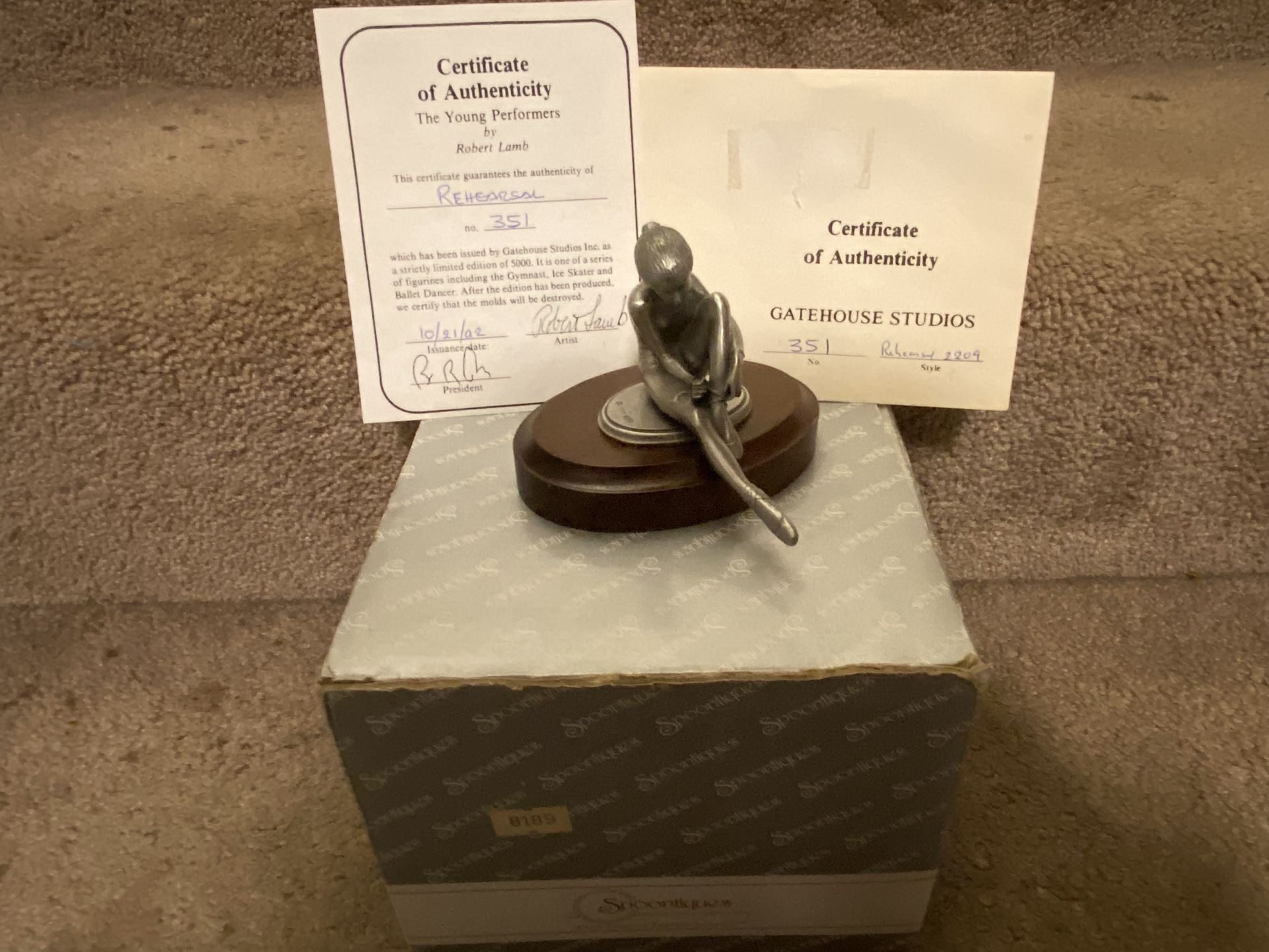 Spoontiques Issued By Gateway Studios Inc The Young Performers By Robert Lamb 