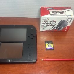 Nintendo 2DS Mario Kart 7 Launch Edition 